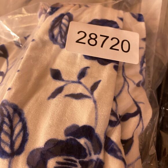 J. Jill Blouse Women PS Petite White Floral Short Sleeve Round Neck Rayon Casual - Picture 9 of 9